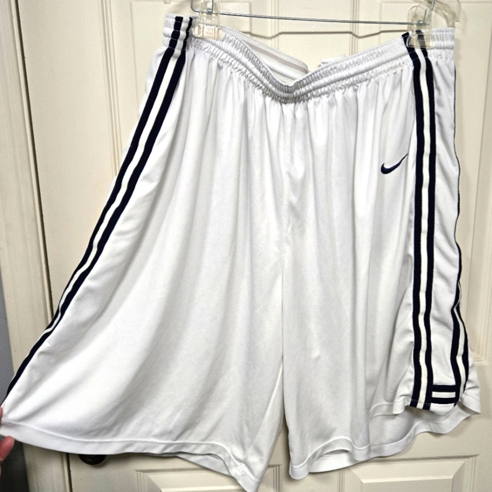 Nike Basketball Shorts 11" Inseam - 3XL